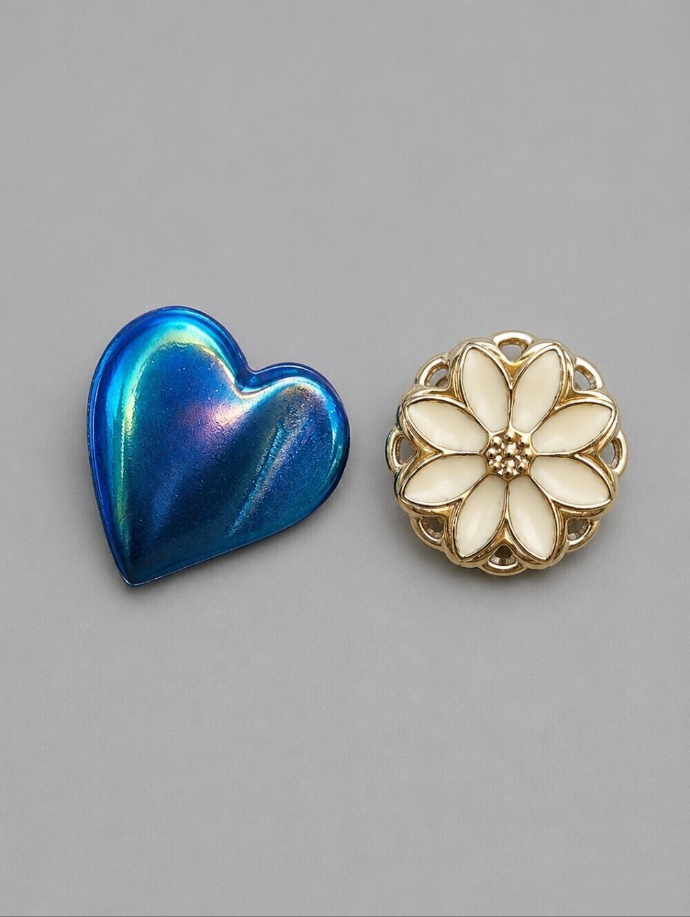 3/$30 VTG Mismatched Metallic Heart Floral Earrings